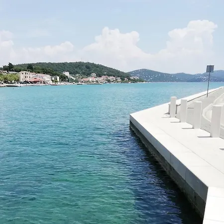 Anemos Yacht Hotel na wodzie Tisno