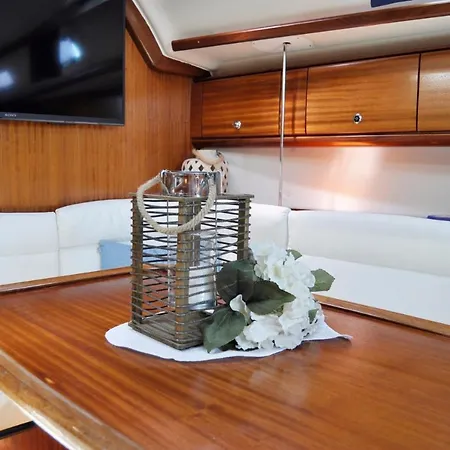 Hotel na wodzie Anemos Yacht